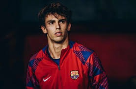 铃木一朗于 2025 年高票入选名人堂，成为首位进入库珀斯敦的亚洲球员