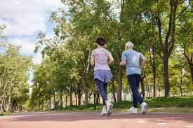 B席48次英超助攻超越阿圭罗，曼城队史仅次于丁丁和D席