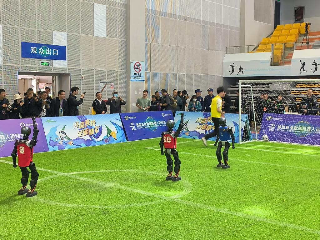 施洛特贝克：等到伤员都回归，我们可以击败任何球队